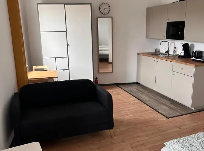 B Zur Ewigen Lampe Dritte Etage Brühl