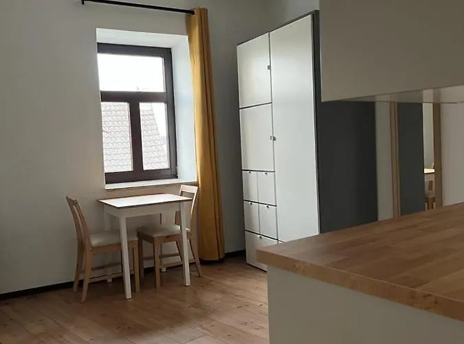 Appartamento B Zur Ewigen Lampe Dritte Etage Brühl